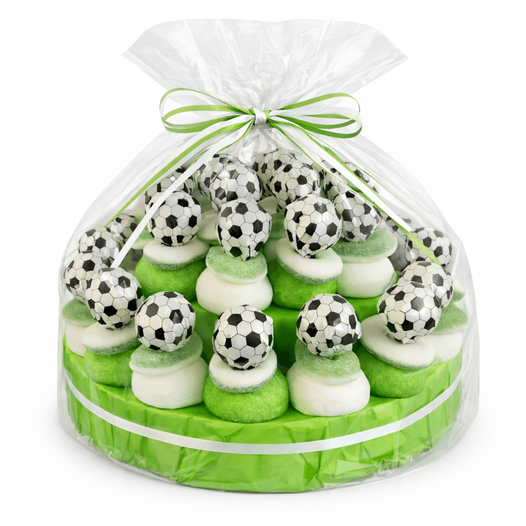 Snoeptaart voetbal met 30 snoeptraktaties