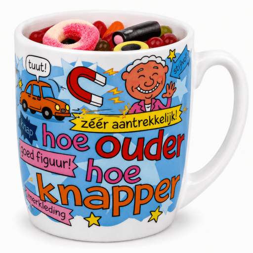 mok ouder gevuld met snoepmix